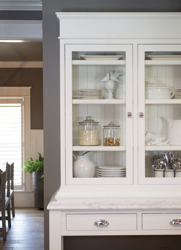 kitchen remodel, glass cabinet