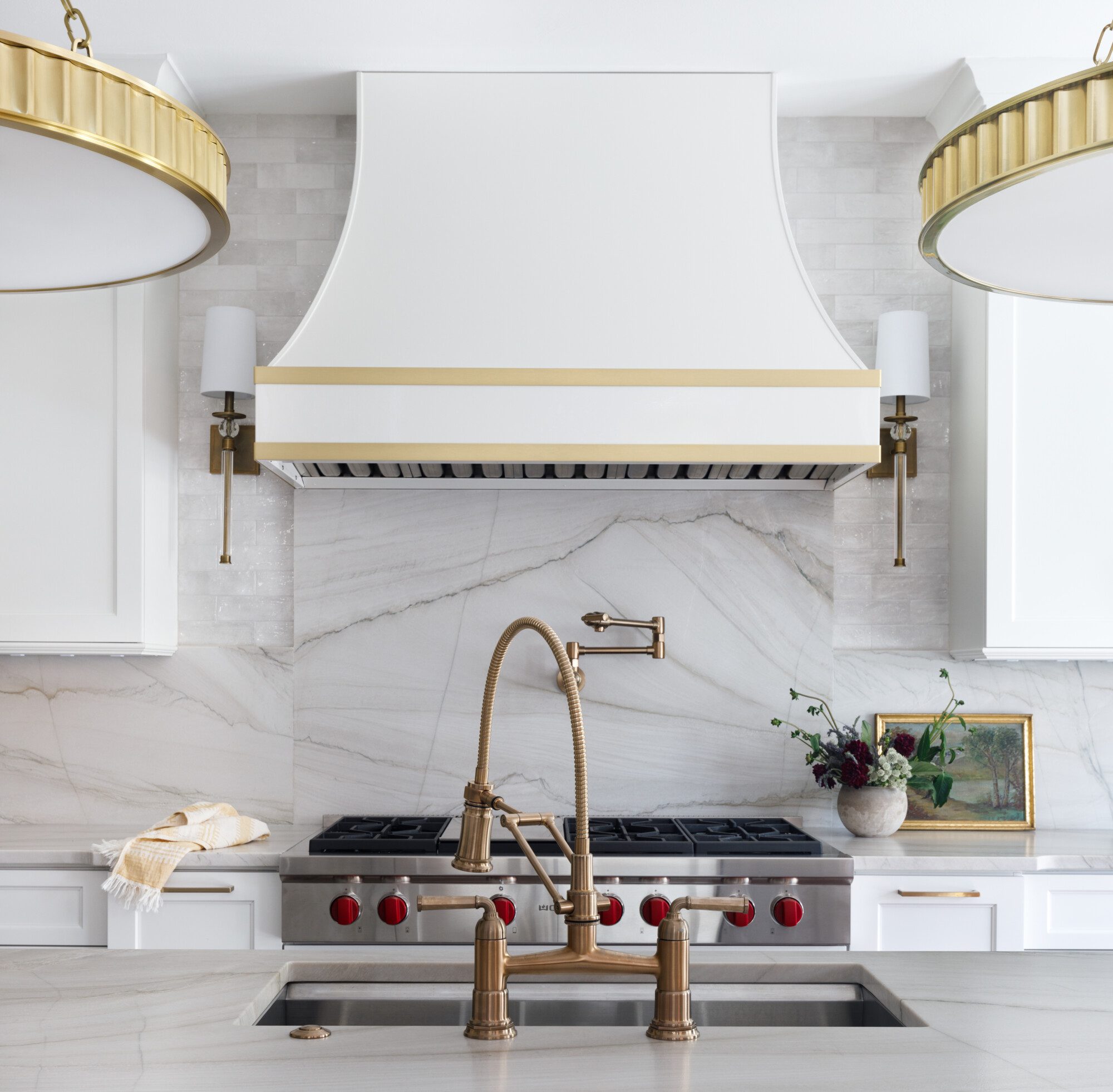 marble and white create an elegant kitchen