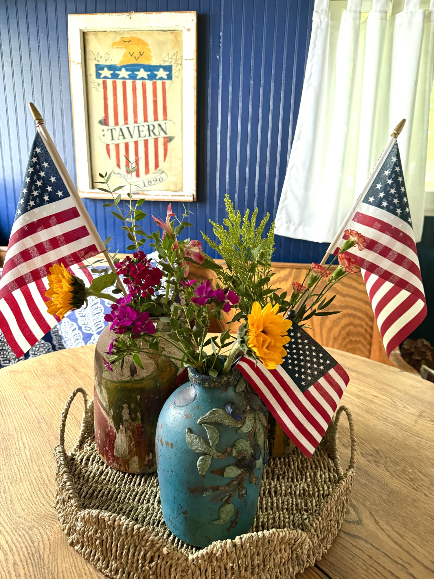 non traditional colors bring an extra pop of color to the decorations
