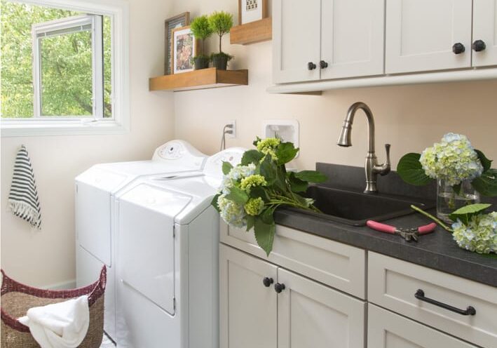 St-Louis-kitchen-remodel-dark-gray-Habral-9 Simple Laundry and Mudroom